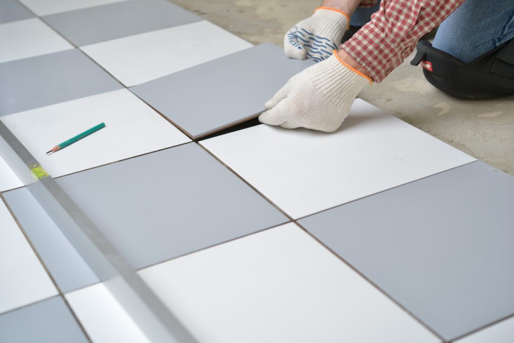 how to tiling tile, using tile vibration tool