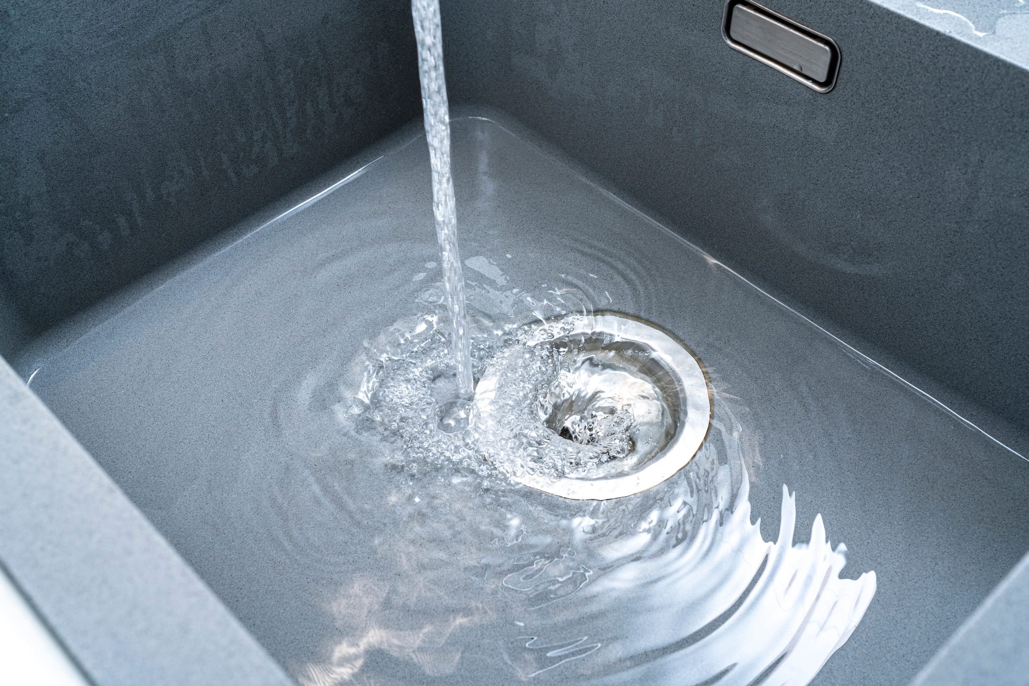 Can a Clogged Sink Affect Others in an Apartment Building?