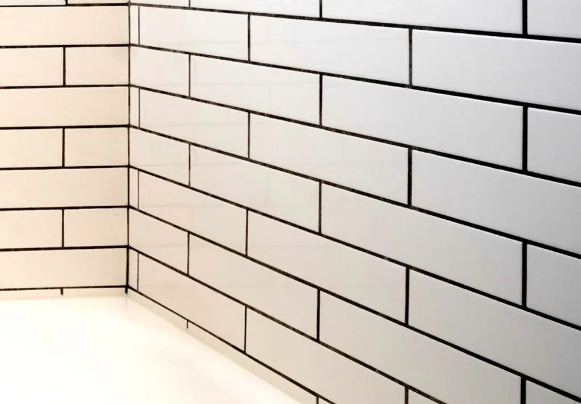 White Subway Tile with Black Grout