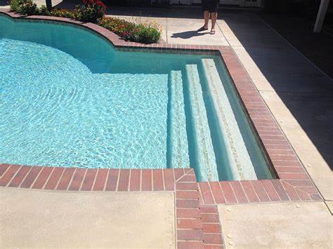 trim tile on pool steps 01