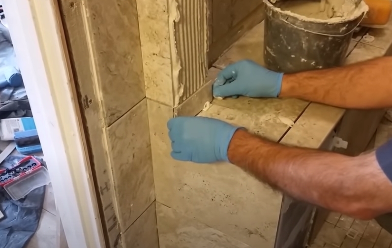 how to tile corner trim