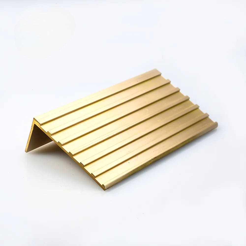 Angle Antique Brass Stair Nosing 2.5m