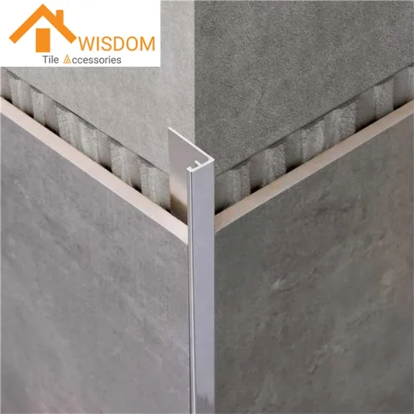 Polished Silver Aluminum Tile Trim Straight Edge 1.2mm Thickness