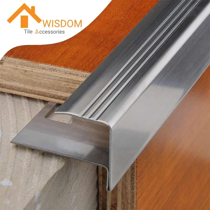 304 Stainless Steel Stair Nosing 1.2mm Thickness Non-Slip Edge Trim