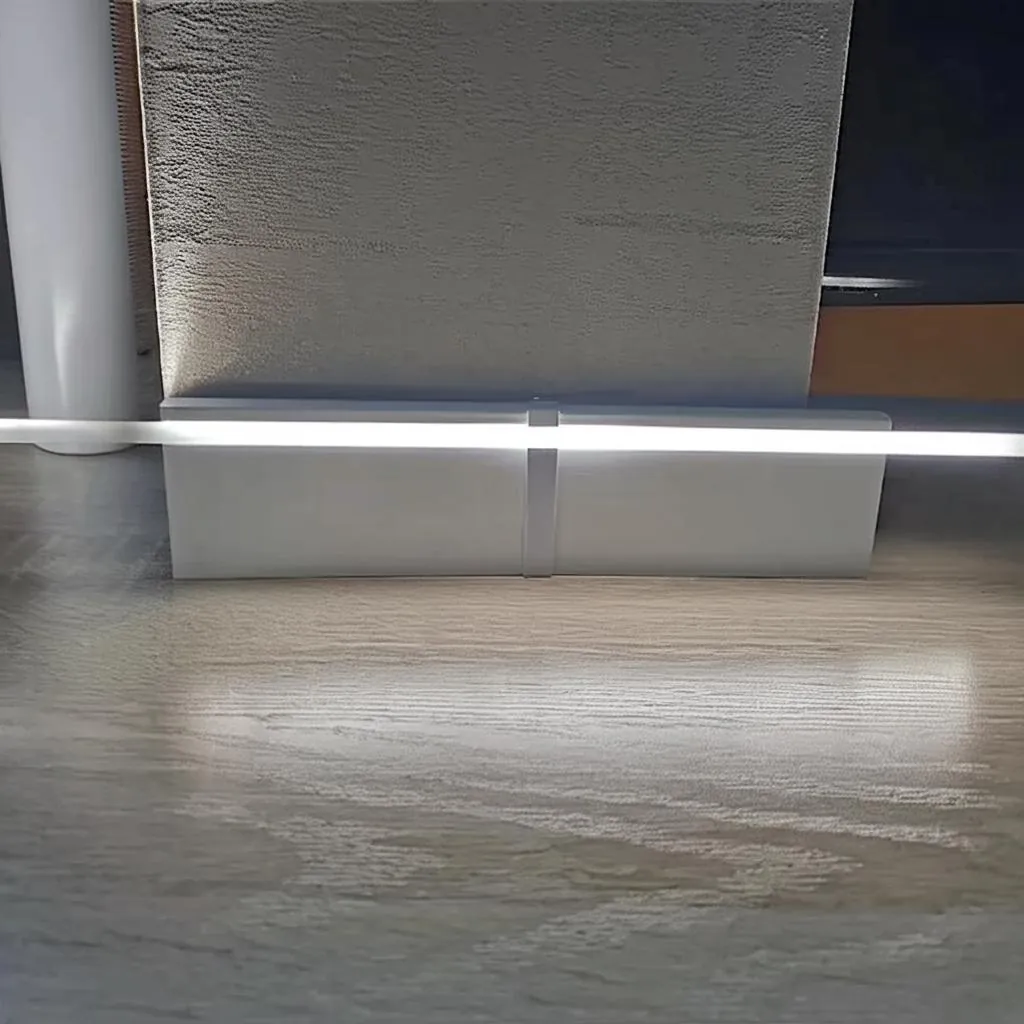 Case Aluminum Skirting Board with LED Lighting for Flooring Applications 003