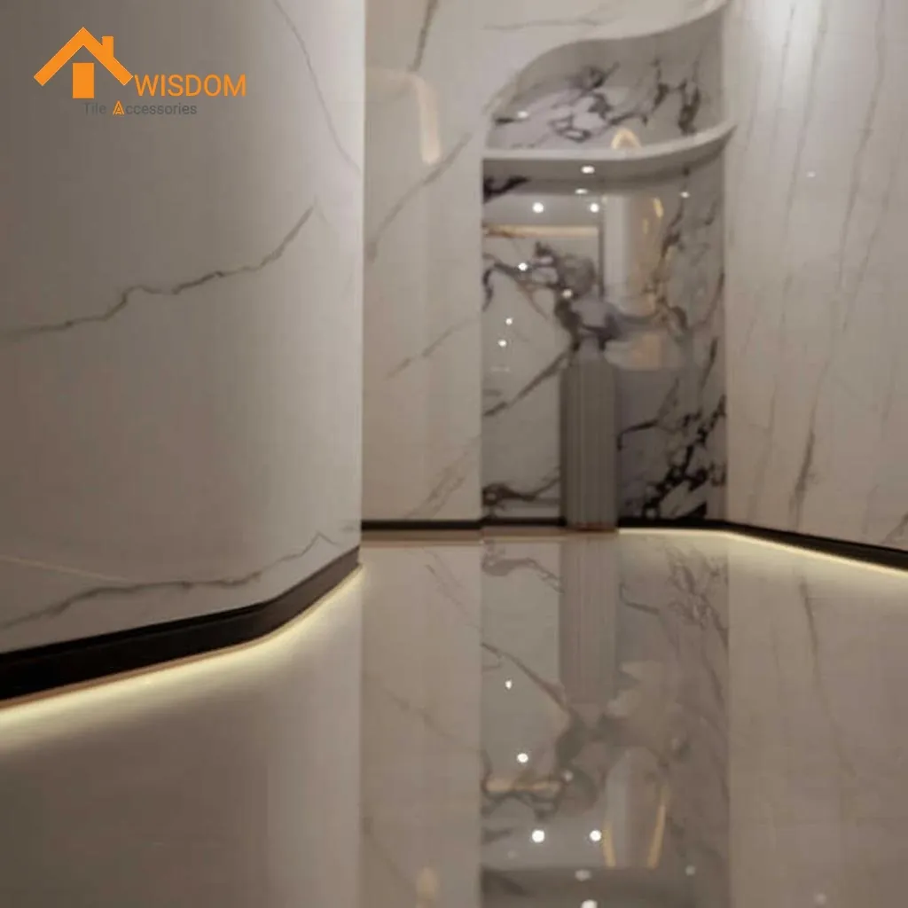 LED Light Floor Skirting Board with Luminous Trim 1.2M Length 3 LED Light Floor Skirting Board with Luminous Trim 1.2M Length