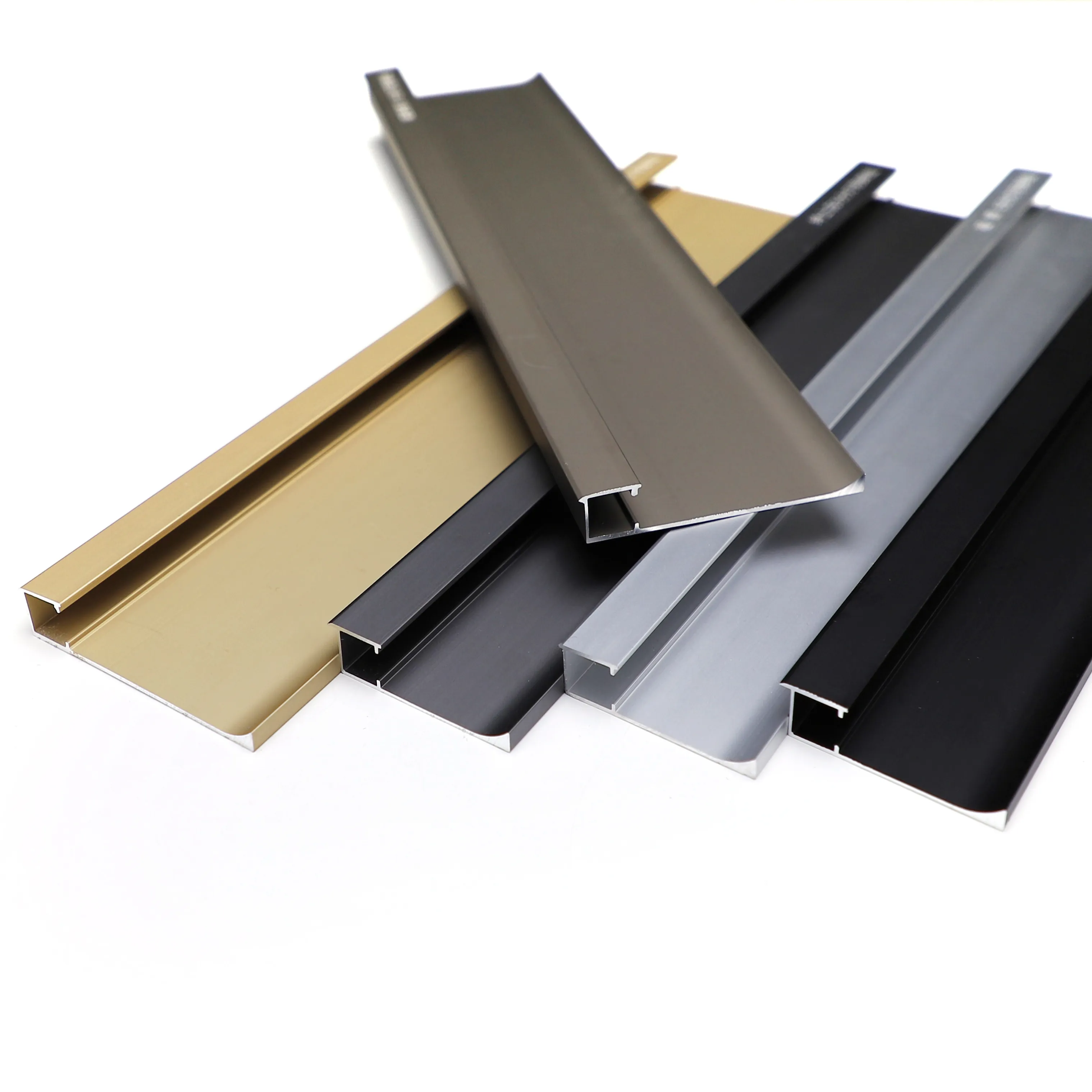 Case 6063 Aluminium Skirting Trim Brushed Silver 2.5M 002