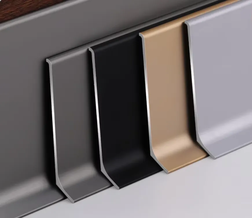 Case 6063 Aluminum Baseboard Molding Brushed Silver 2.5M 004